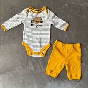 NFL Steelers Grey and Yellow Baby Set
